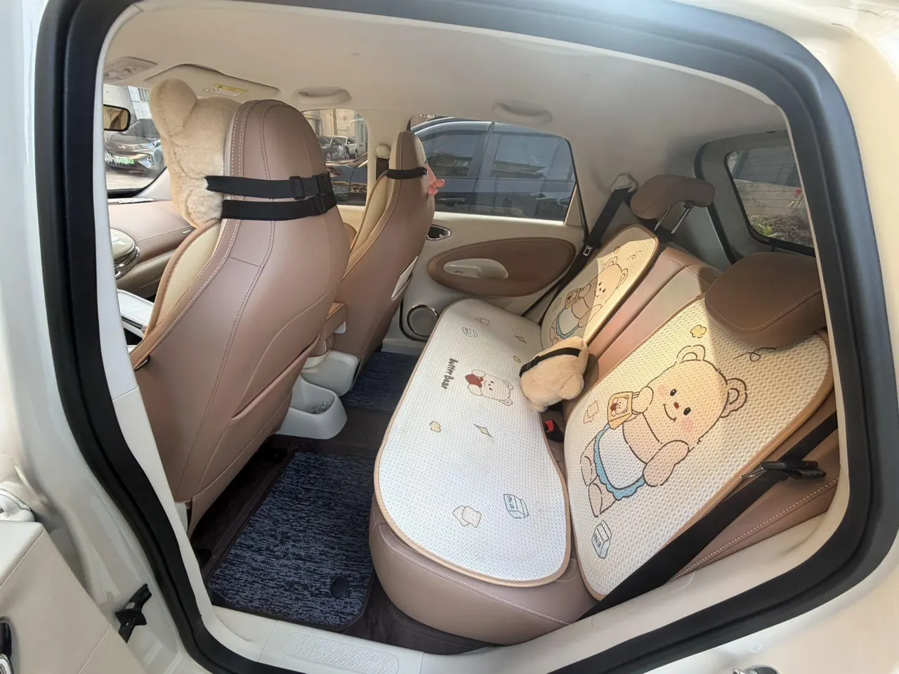 WuLing 2025 Plantronics 410km LingBox Exclusive Automatic Transmission 6