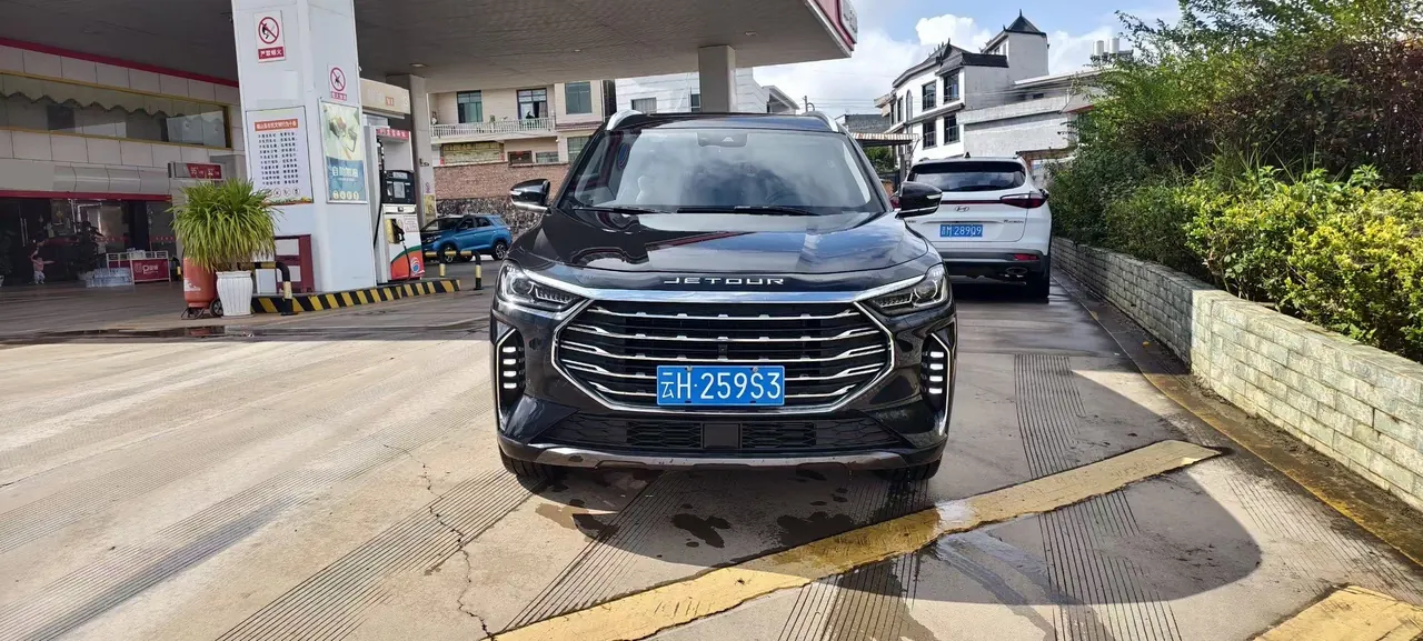 Jetour 2021 X70 PLUS 1.6T Chen 7-seat automatic gear 3