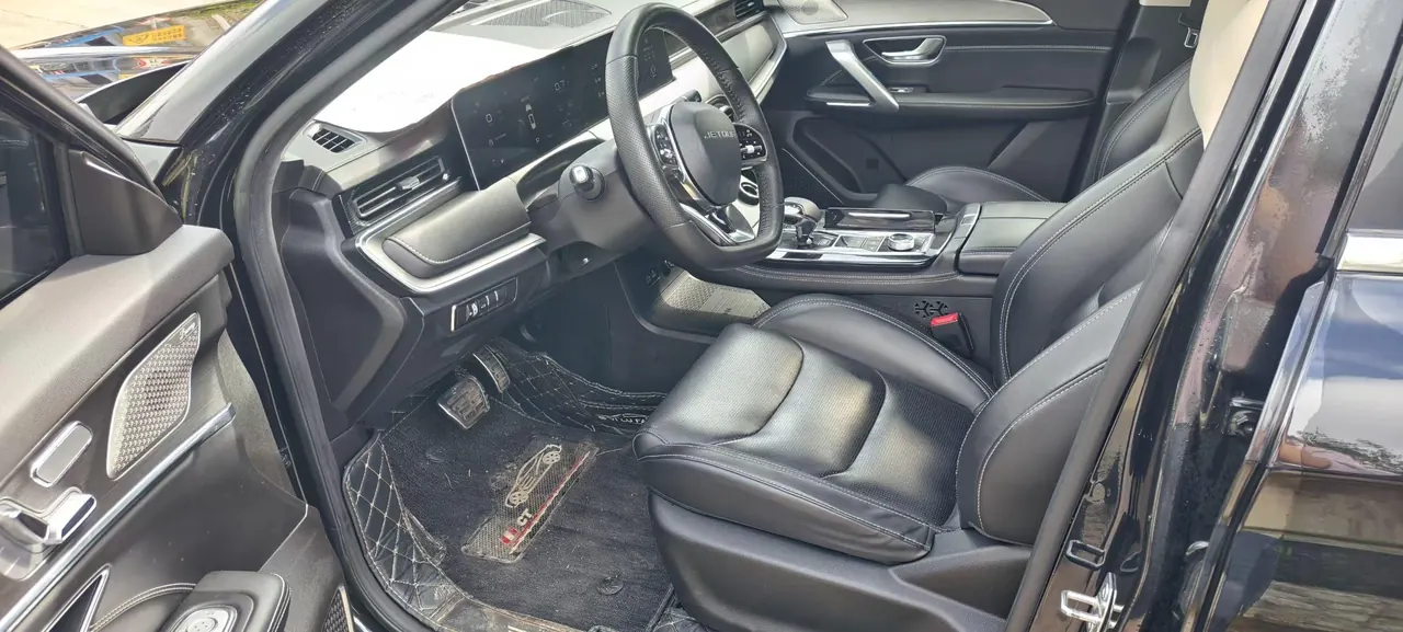 Jetour 2021 X70 PLUS 1.6T Chen 7-seat automatic gear 7