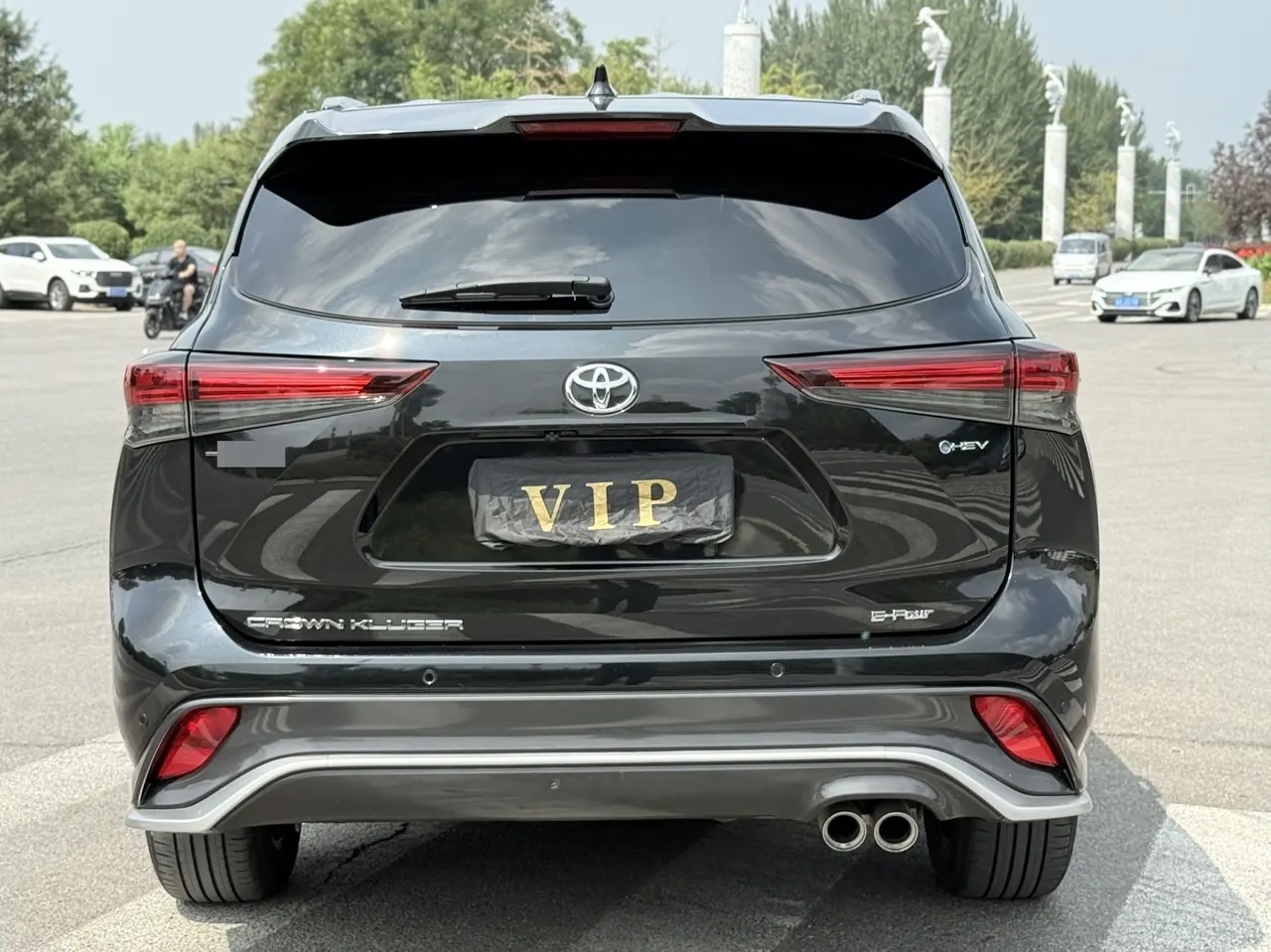Toyota 2024 Crown Land Release HEV 2.5 Stepless Four-wheel Drive Premium Edition Automatic Gear 5