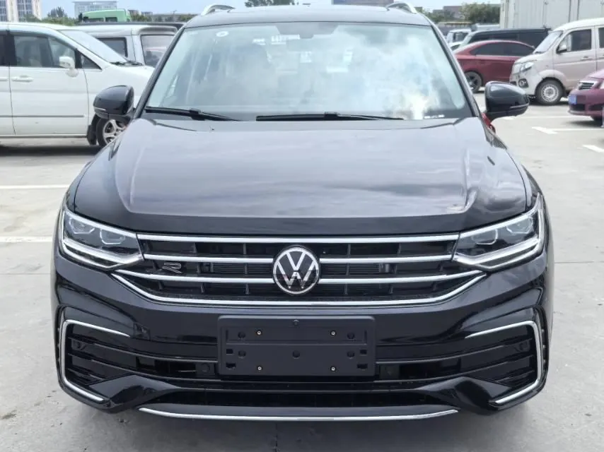 Volkswagen 2025 Tiguan L R-Line 2.0TSI 330TSI outstanding two-wheel drive R-Line Long Yao version automatic gear 2