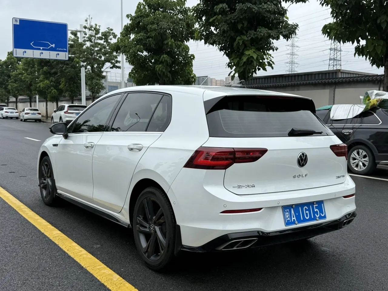 Volkswagen 2021 Golf 8 R-Line 1.4TSI 280TSI Automatic 5