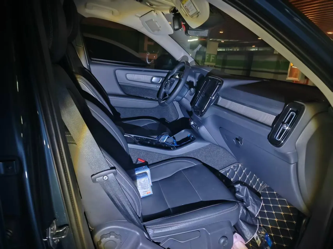 Volvo 2021 XC40 1.5T T3 Zhiyuan Deluxe Edition Automatic Gear 2