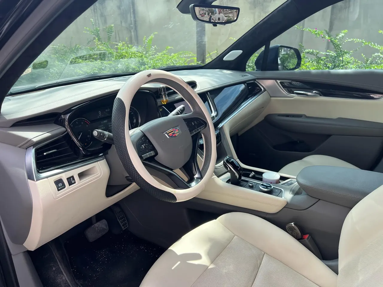 Cadillac 2022 XT6 48V 2.0T 6-seat four-wheel drive luxury automatic gear 4