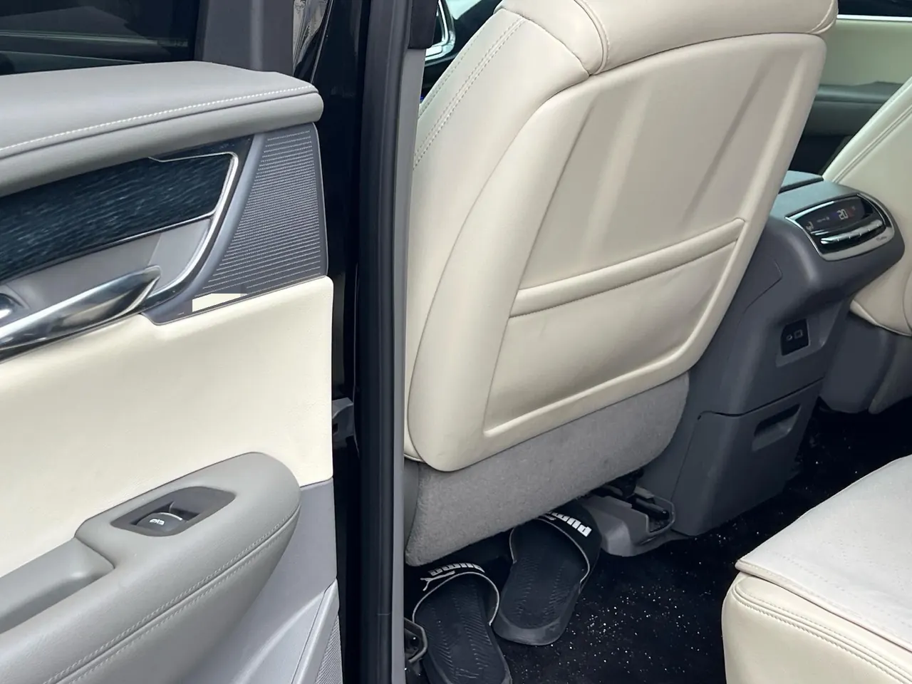 Cadillac 2022 XT6 48V 2.0T 6-seat four-wheel drive luxury automatic gear 8
