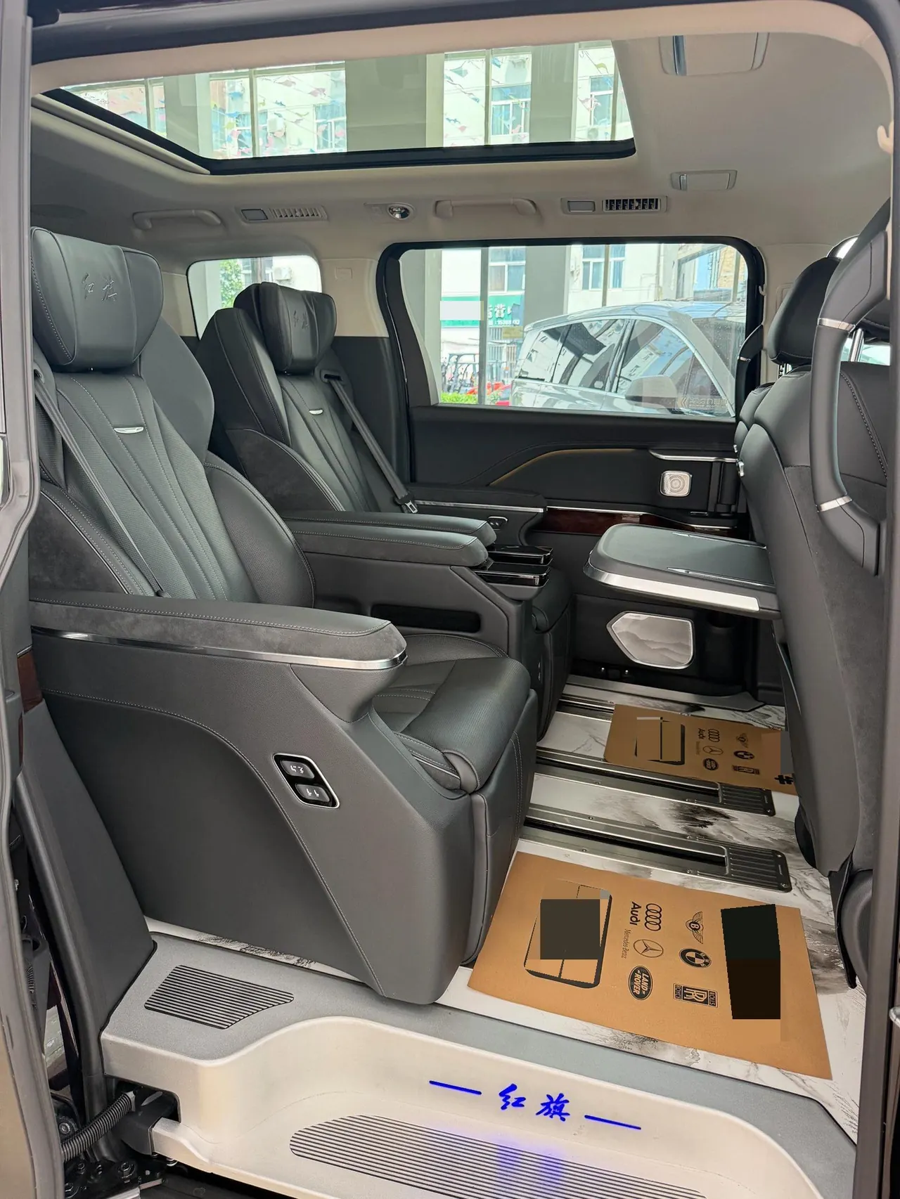 HongQi 2024 HQ9 PHEV 2.0T 4-wheel drive deluxe automatic gear 7