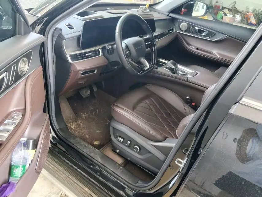 Chery 2024 Ruihu 8 PRO 1.6T 290T Champion Edition Two-Drive Peak Edition 5-seat Automatic Gear 4