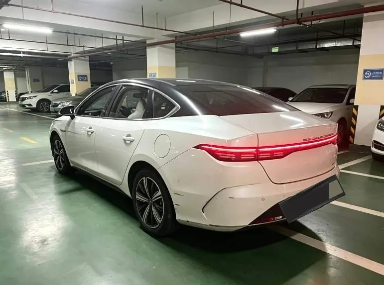 BYD 2022 destroyer 05 DM-i 1.5 stepless 120KM noble automatic gear 2