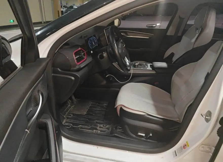 BYD 2022 destroyer 05 DM-i 1.5 stepless 120KM noble automatic gear 4