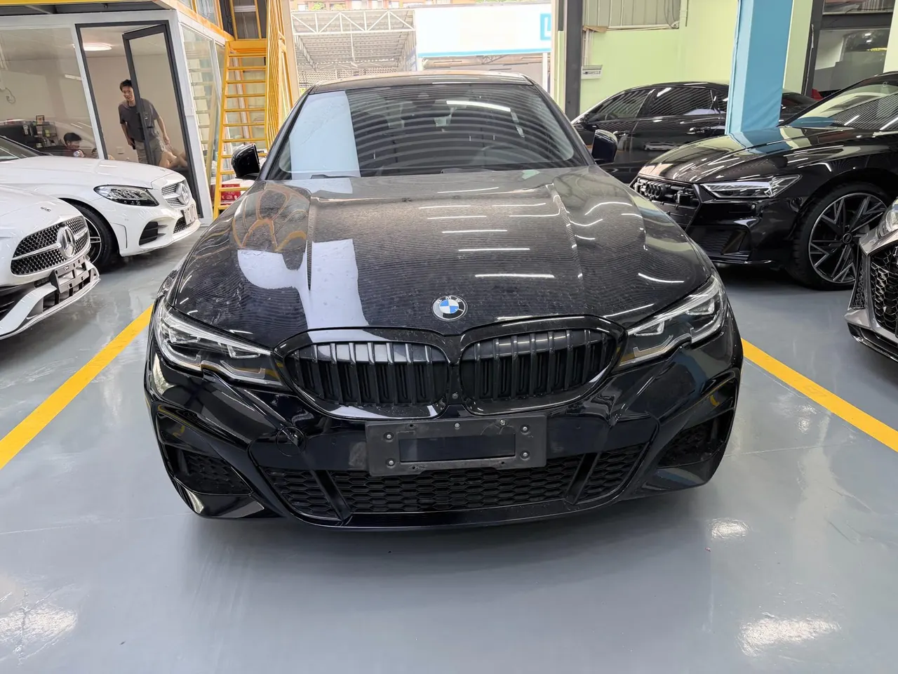 BMW 3 Series 2021 325i 2.0T M Sports Obsidian Night Kit (Changed) Automatic Gear 2