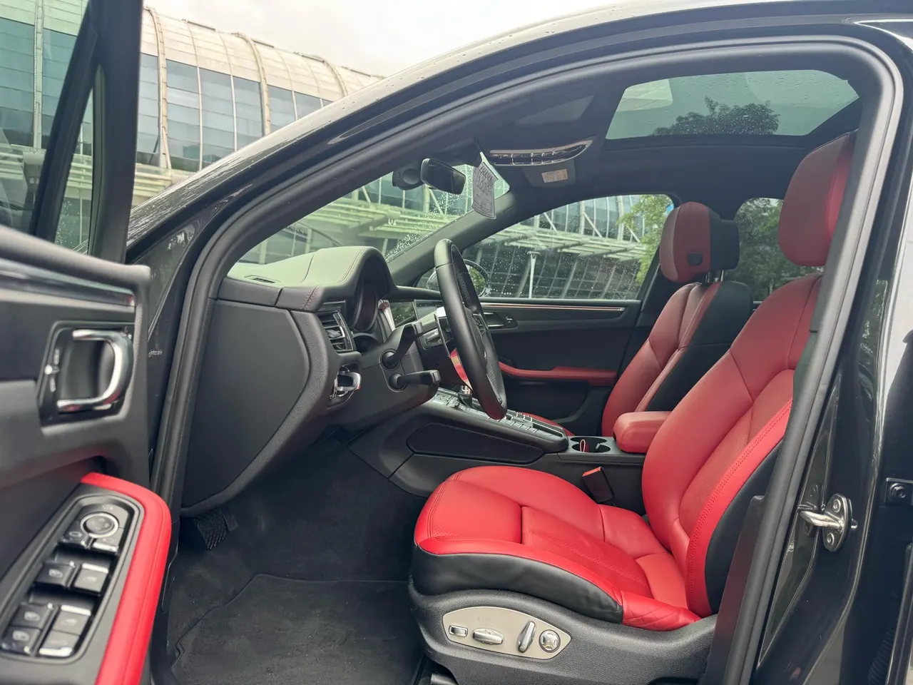 Porsche Macan (Imported) 2021 Macan 2.0T Automatic Gear 5