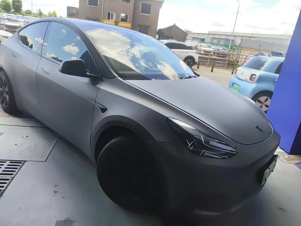 Tesla 2022 Model Y rear-wheel drive version (facelift) automatic gear 2