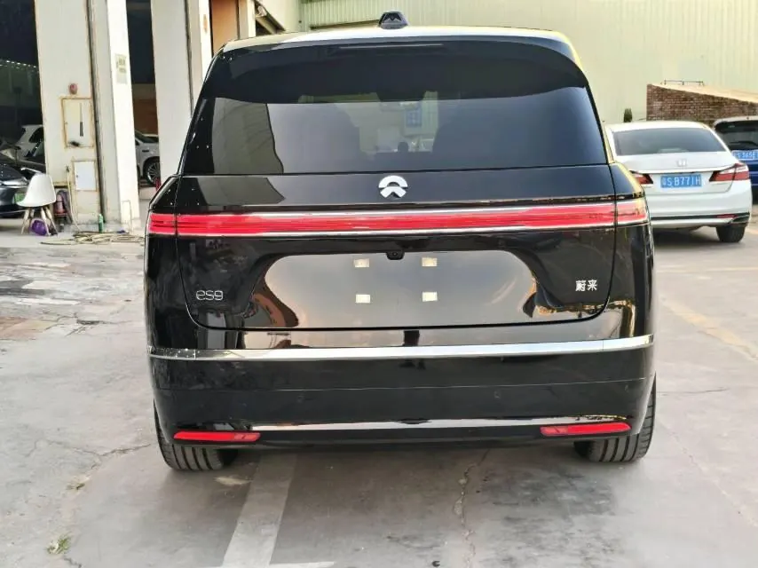 NIO 2026 ES 9 102kWh Executive Island Deluxe Automatic Gear 5