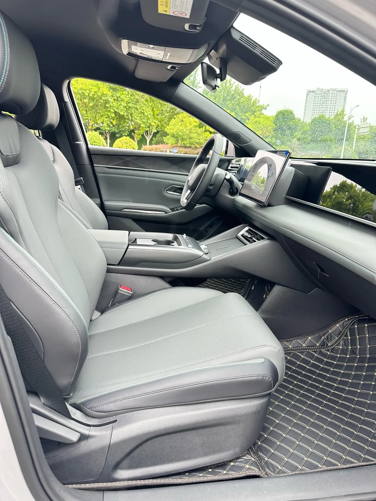 BYD 2026 Qin L DM-i 1.5 stepless 128KM leading automatic gear 6