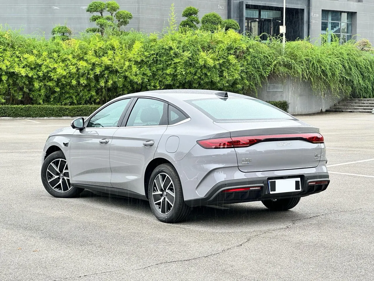 BYD 2026 Qin L DM-i 1.5 stepless 128KM leading automatic gear 7