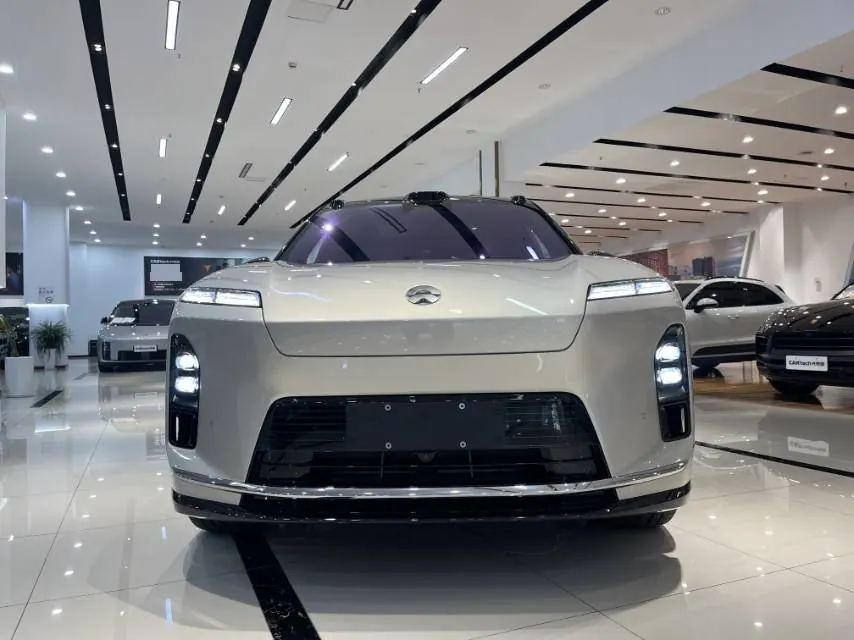 NIO 2026 ES8 6‑Seater Executive Signature Edition Automatic Transmission 2