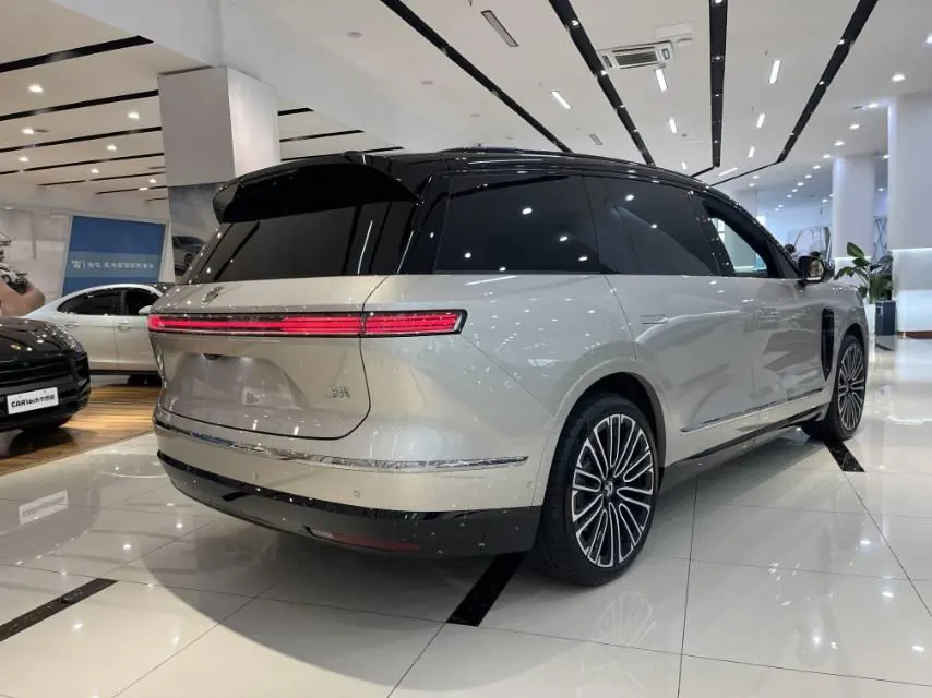NIO 2026 ES8 6‑Seater Executive Signature Edition Automatic Transmission 8