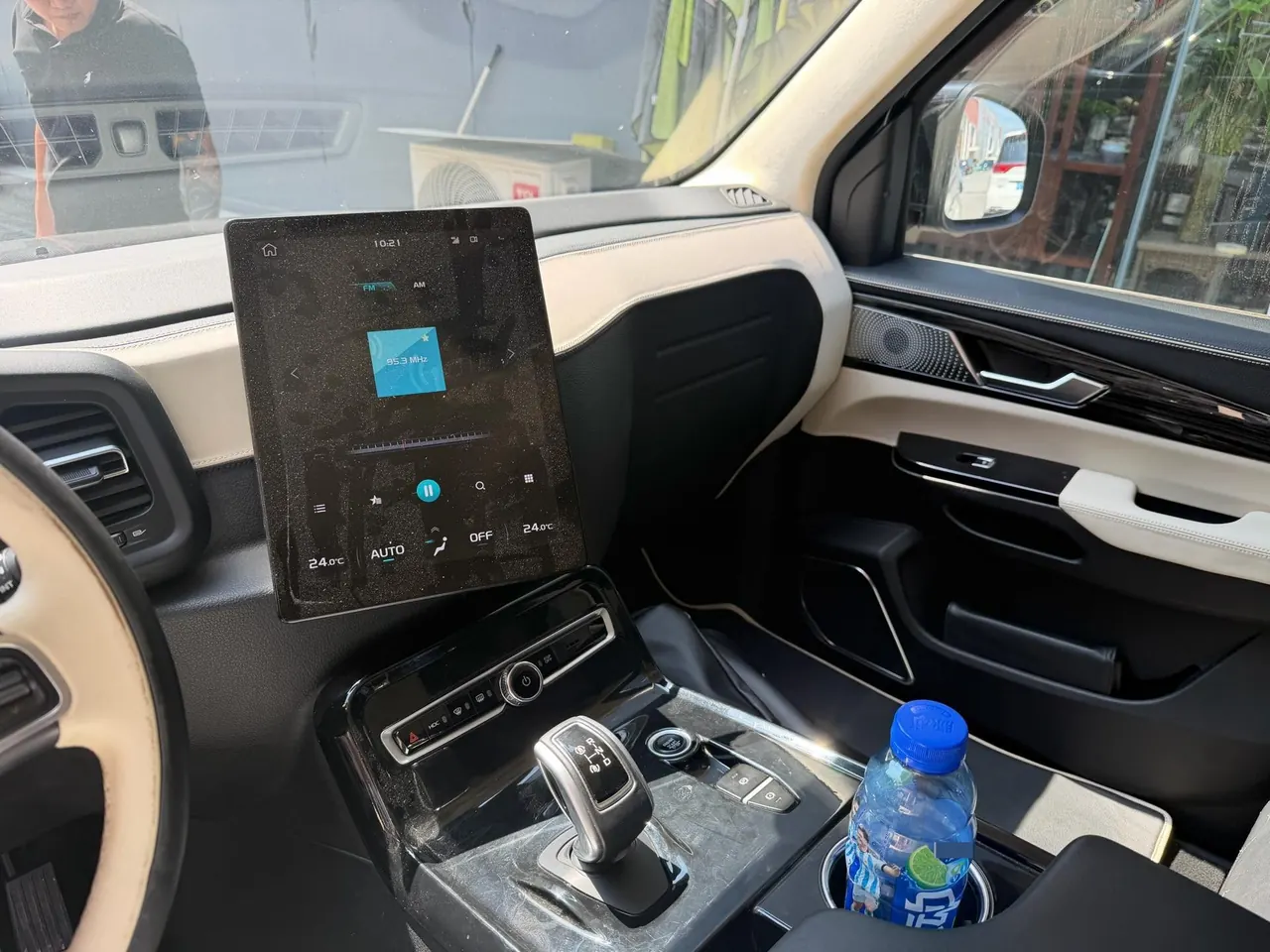 LEVC 2022 TX 1.5T extended range space enjoy version of automatic gear 9