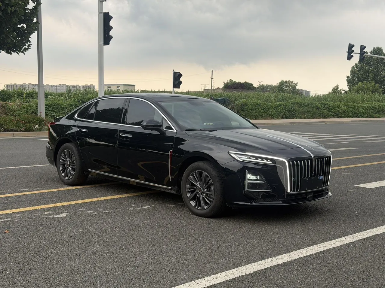 HongQi 2026 H5 1.5T Flag Rhyme Pro Edition Automatic Gear 3