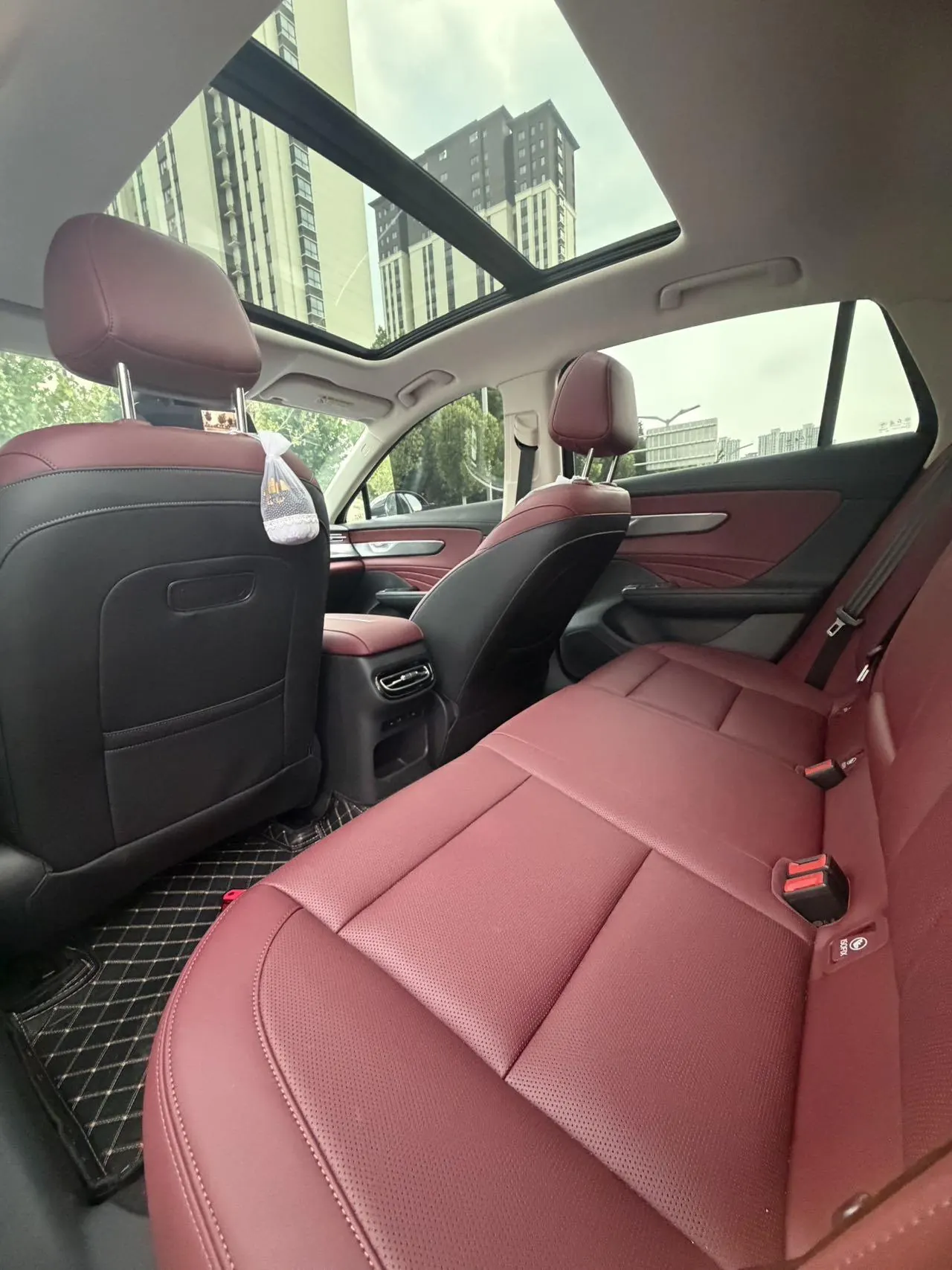 HongQi 2026 H5 1.5T Flag Rhyme Pro Edition Automatic Gear 5