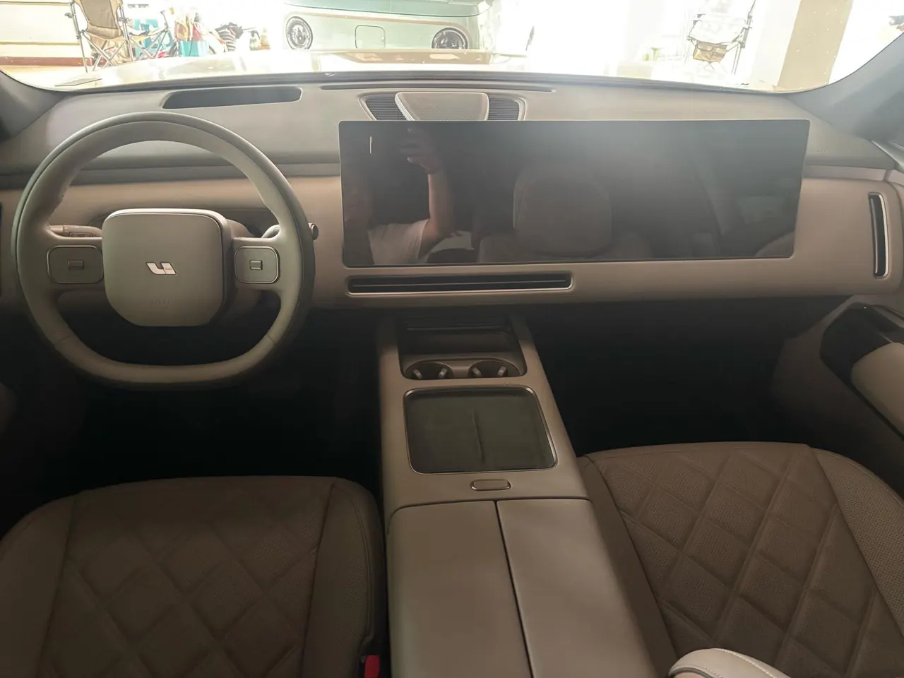 Li 2026 L9 Livis automatic gear 7