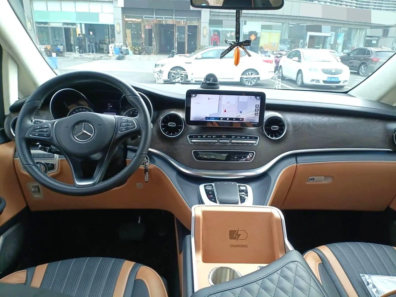 Mercedes Benz V 2022V 260 L 2.0T Deluxe Edition Automatic Gear 4