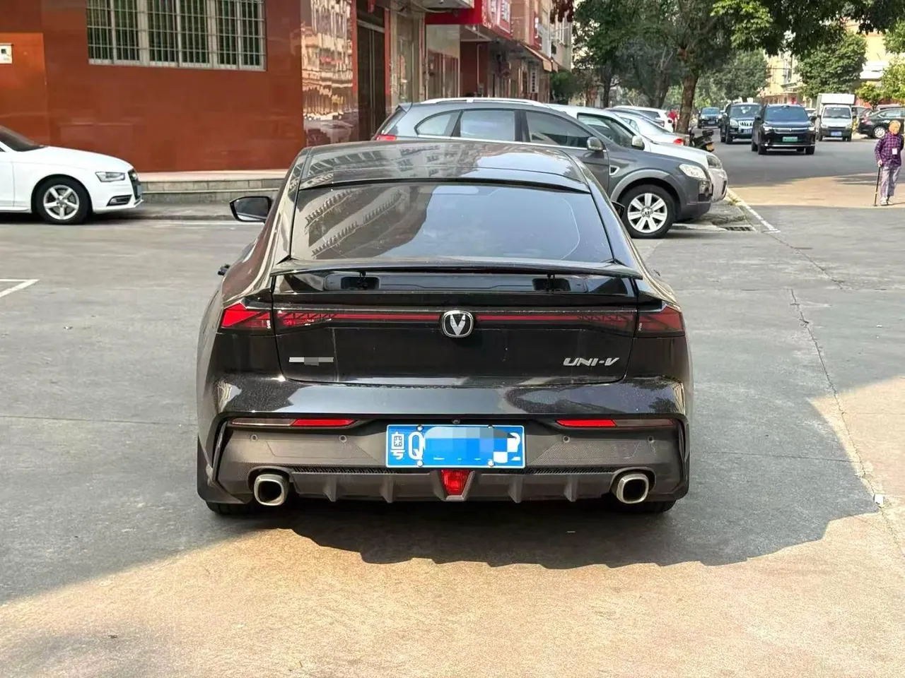 ChangAn 2022 UNI-V 1.5T honorable automatic gear 7