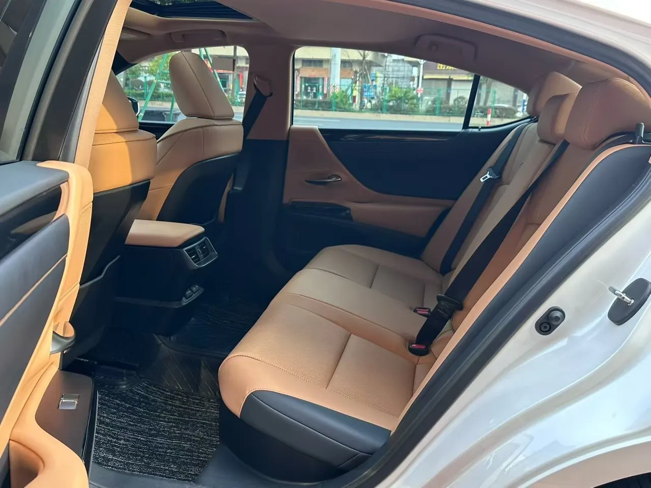 Lexus ES (Imported) 2021 ES300h 2.5 Stepless Excellence Edition Automatic Gear 6