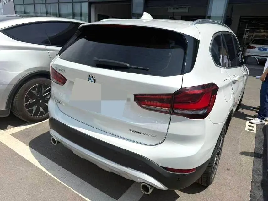 BMW 2022 X1 sDrive20Li 1.5T fashion automatic gear 4