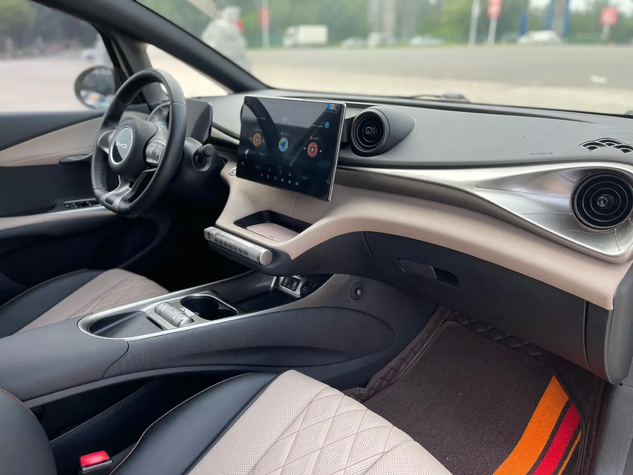 BYD 2021 Dolphin 405km Fashion Edition Automatic 12