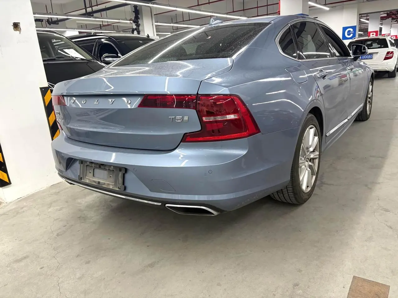 Volvo 2020 S90 2.0T T5 Zhiyi Deluxe Edition Automatic Gear 5