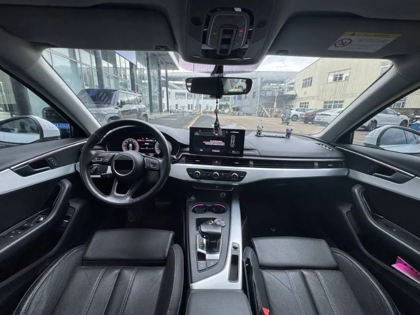Audi 2020 A4L 2.0TFSI 40TFSI Fashion Dynamic Automatic 5