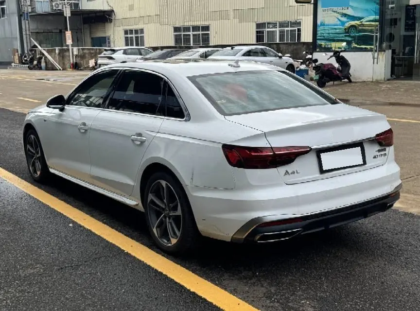 Audi 2020 A4L 2.0TFSI 40TFSI Fashion Dynamic Automatic 9