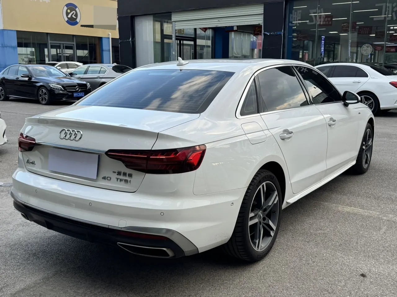 Audi 2020 A4L 2.0TFSI 40TFSI Deluxe Dynamic Automatic 2