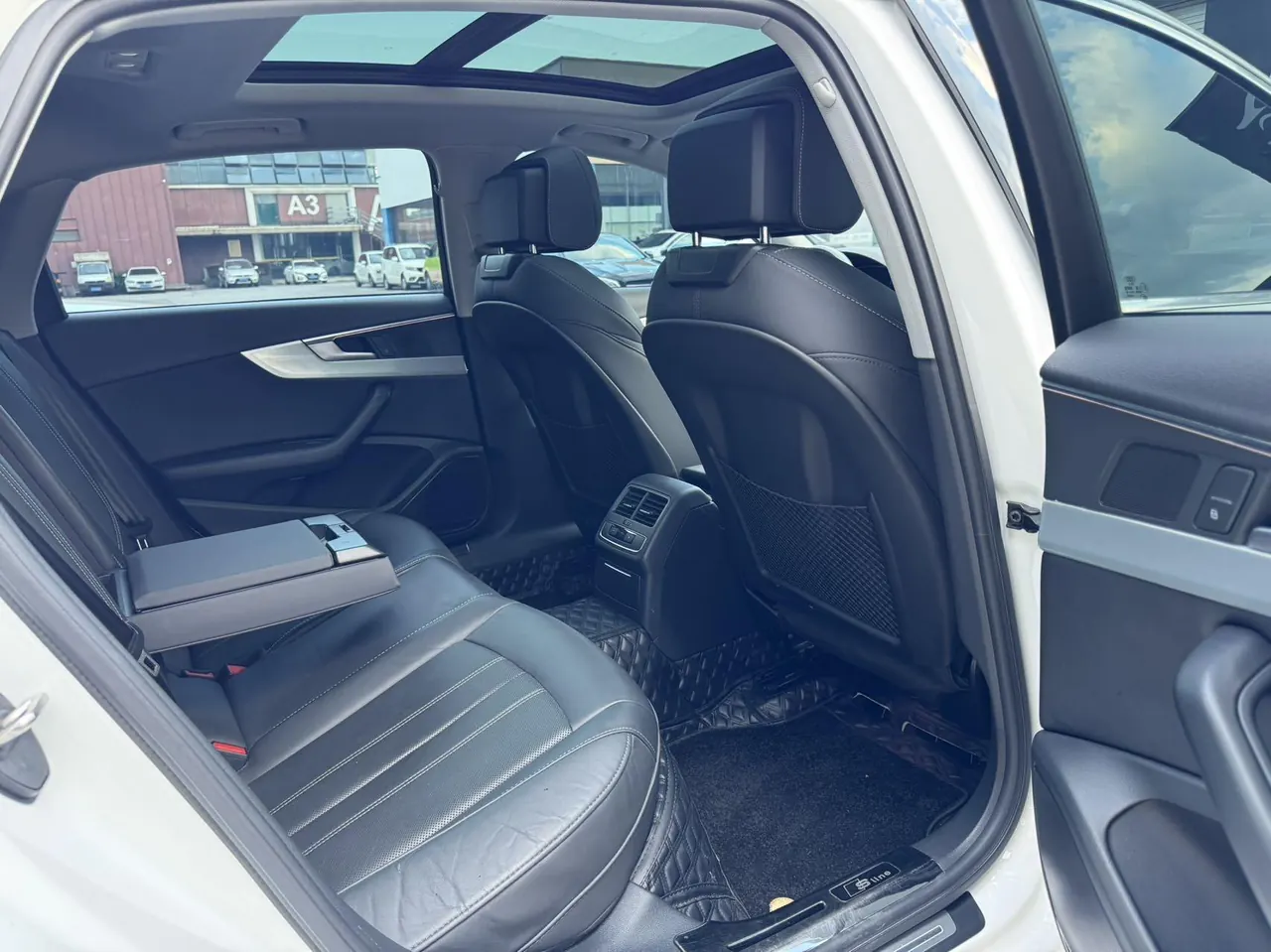Audi 2020 A4L 2.0TFSI 40TFSI Deluxe Dynamic Automatic 8