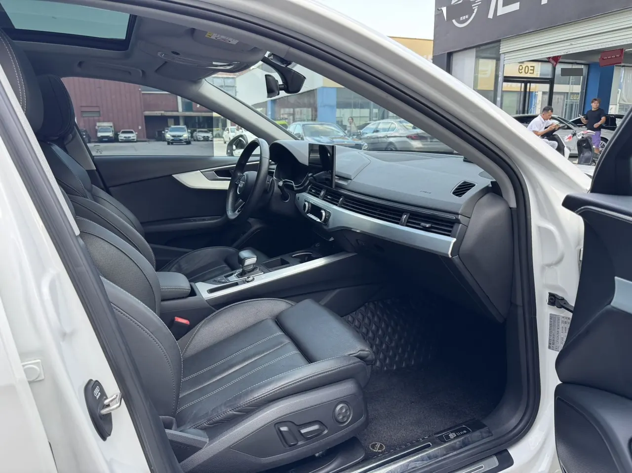 Audi 2020 A4L 2.0TFSI 40TFSI Deluxe Dynamic Automatic 9