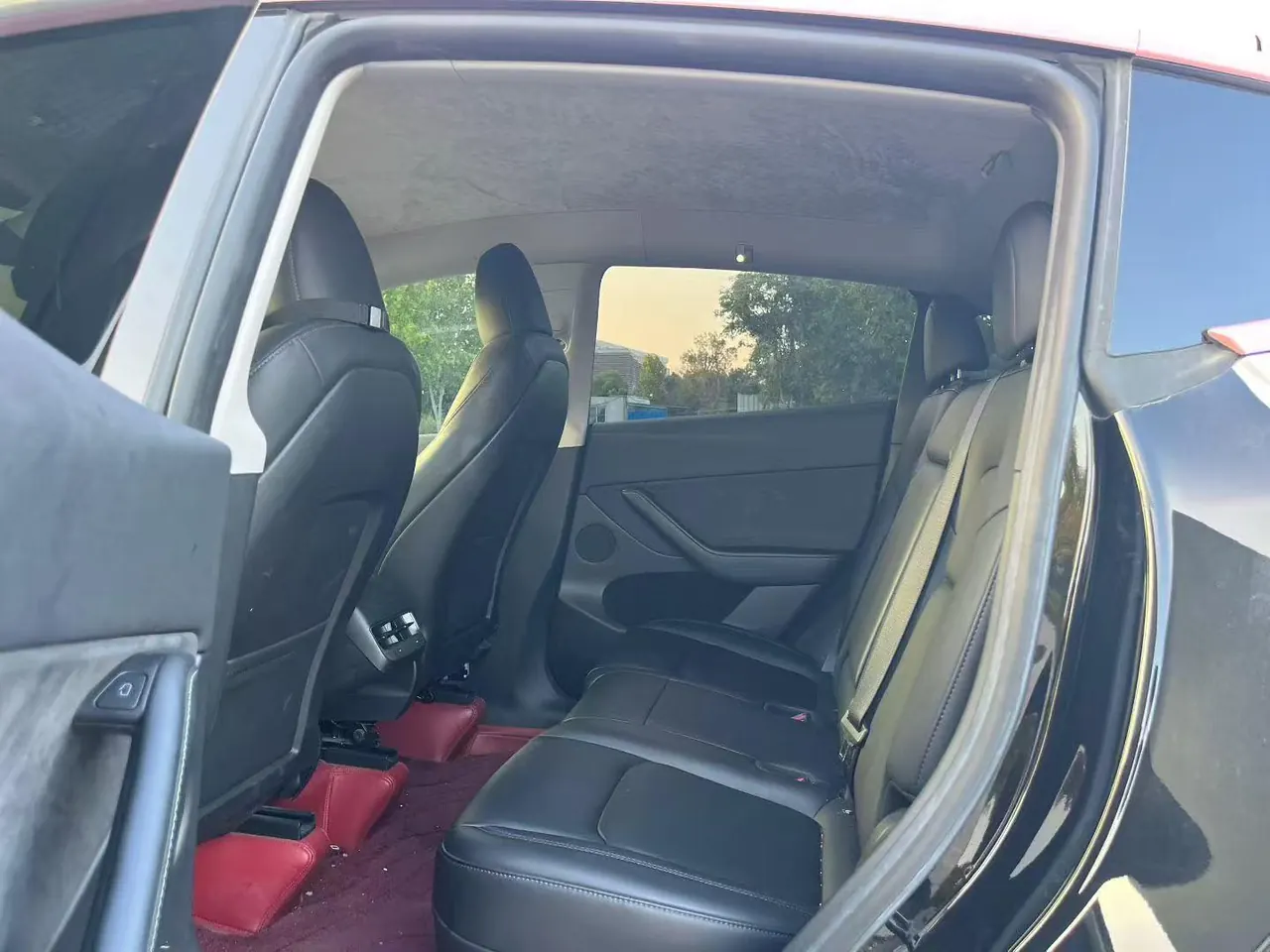 Tesla 2022 Model Y rear-wheel drive version (facelift) automatic gear 3