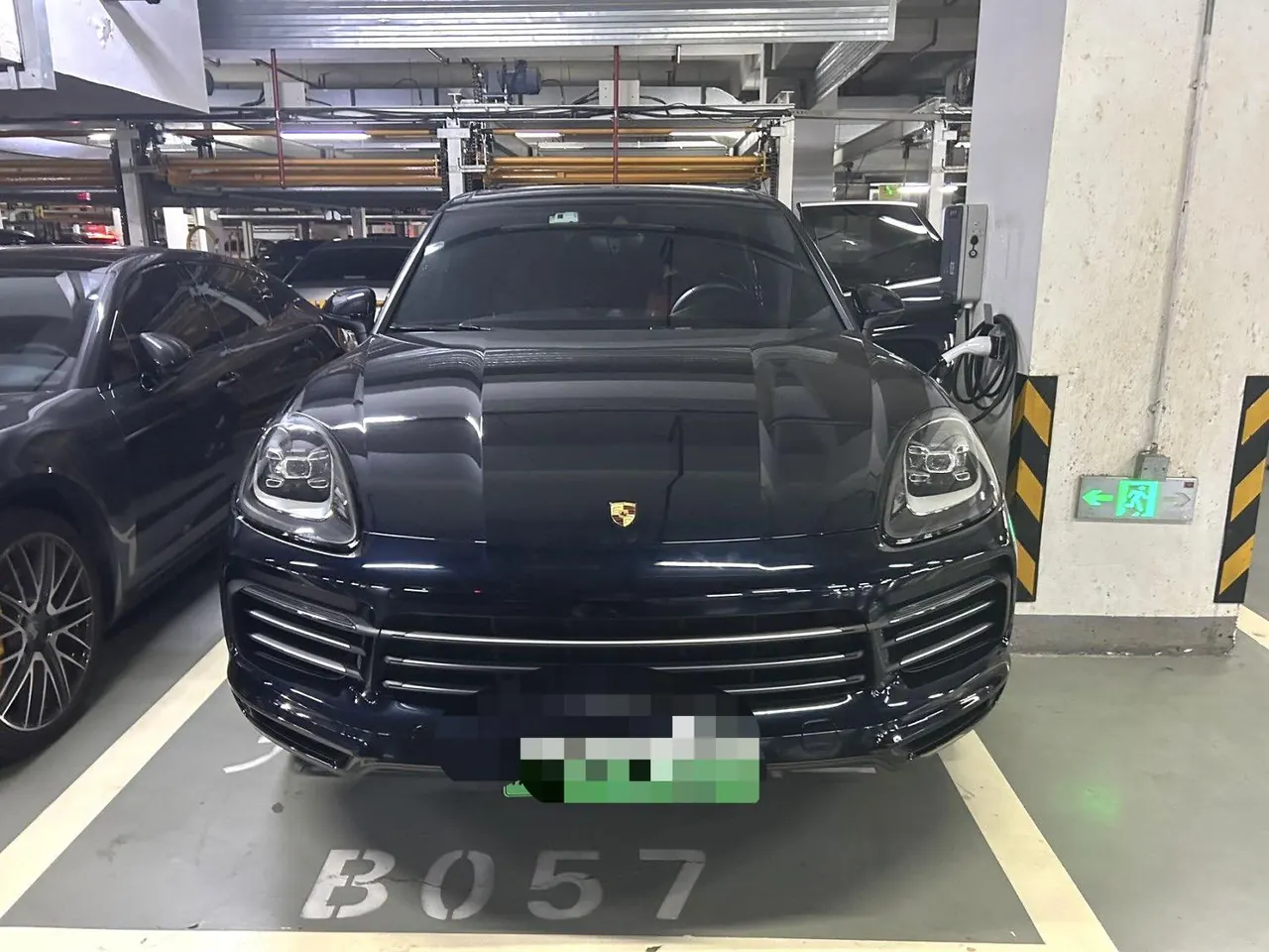 Porsche Cayenne New Energy (Imported) 2021 Cayenne Oil and Electric Hybrid 2.0T Automatic Gear 2