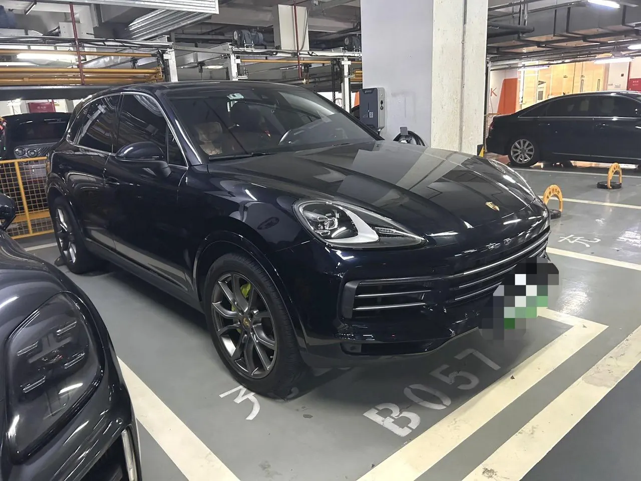 Porsche Cayenne New Energy (Imported) 2021 Cayenne Oil and Electric Hybrid 2.0T Automatic Gear 3