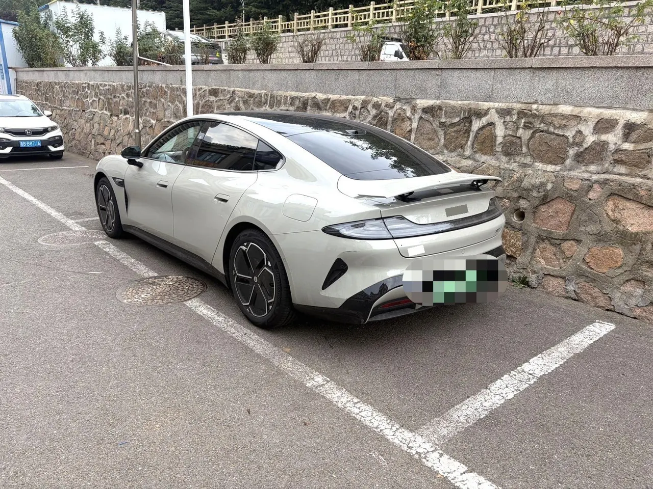 MI 2026 SU7 Standard Edition Automatic Gear 4