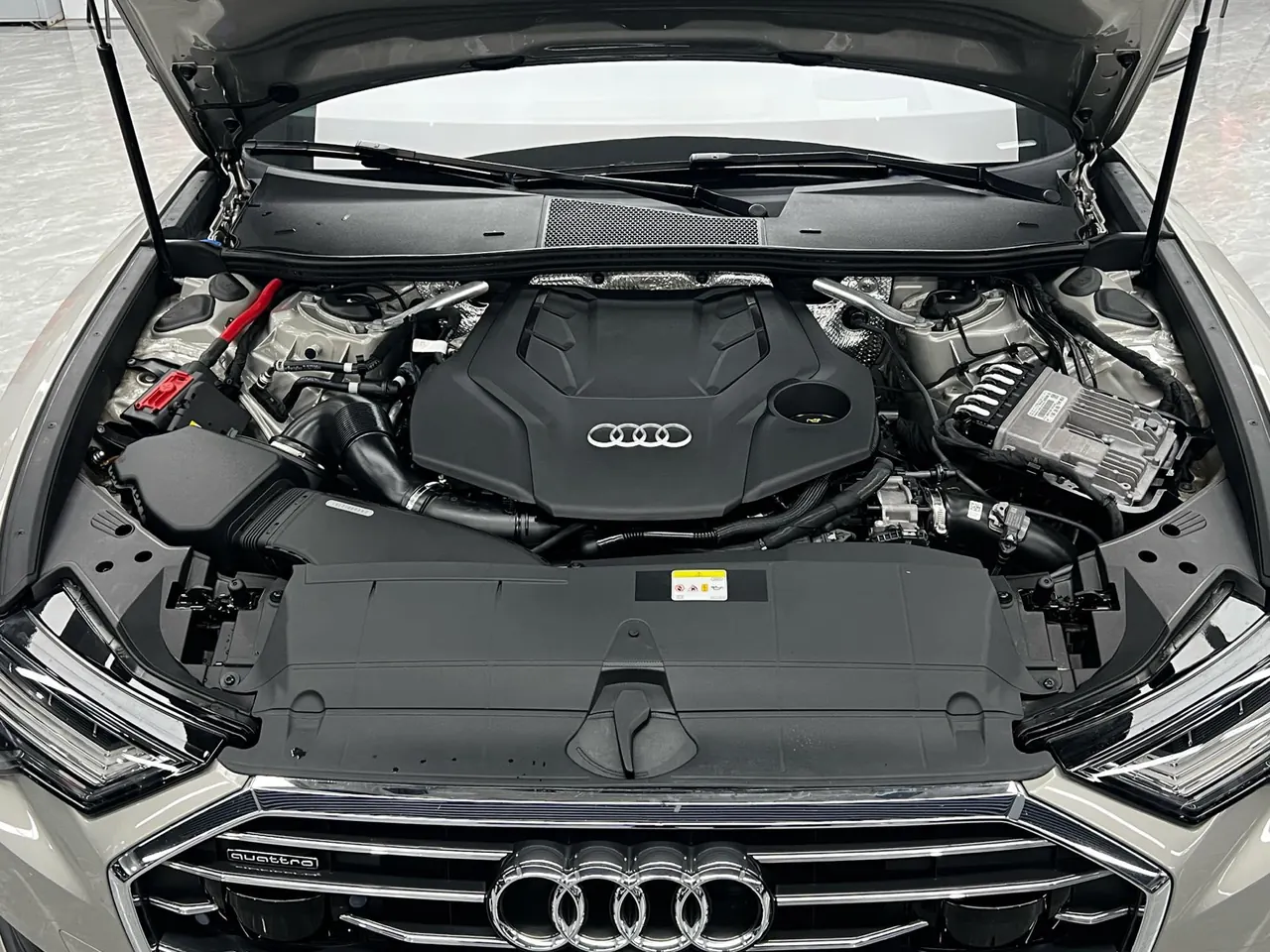 Audi 2021 A6L 48V 3.0TFSI 55TFSI Quattro Flagship Zhiya Automatic Gear 16