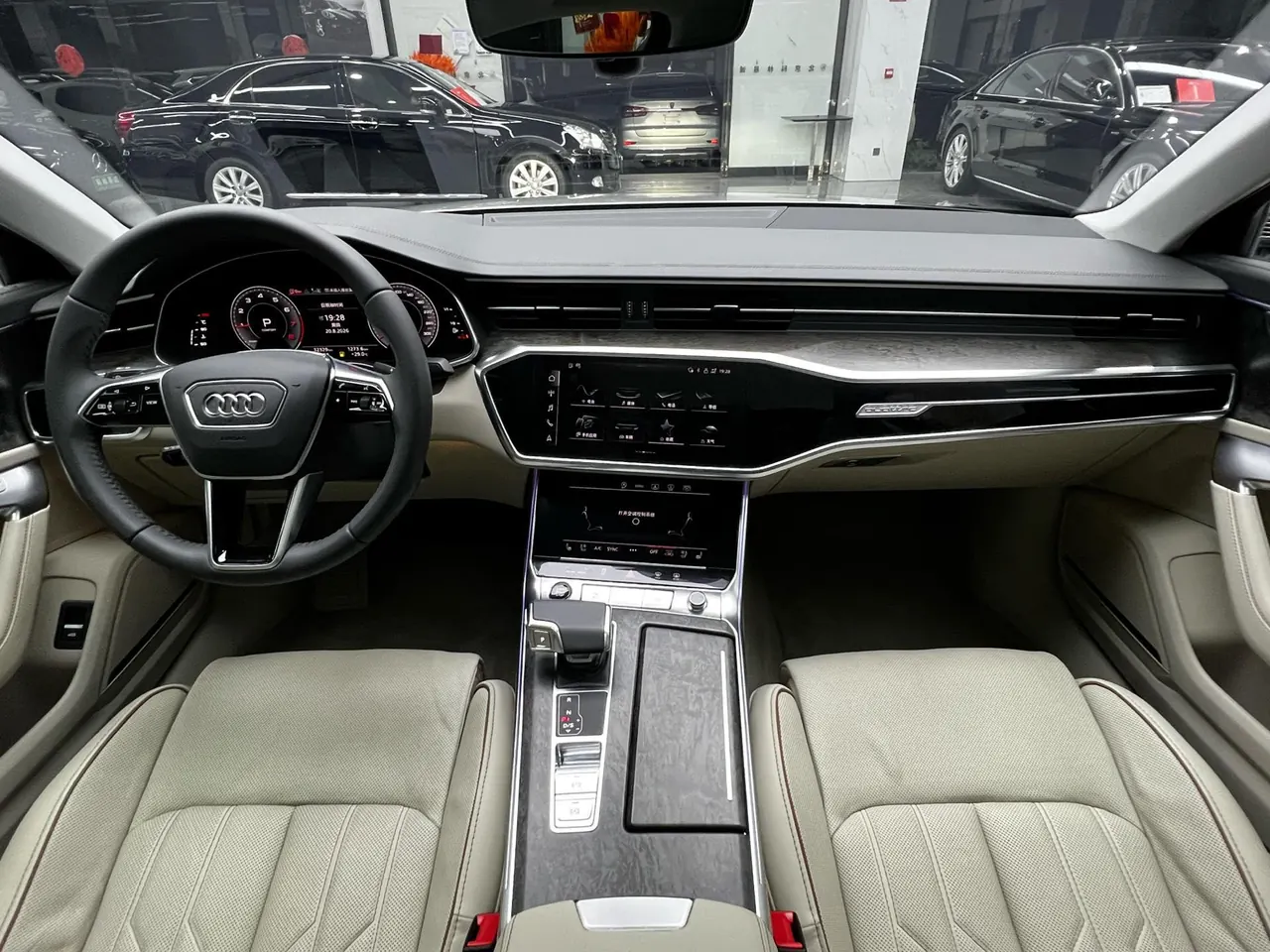 Audi 2021 A6L 48V 3.0TFSI 55TFSI Quattro Flagship Zhiya Automatic Gear 9