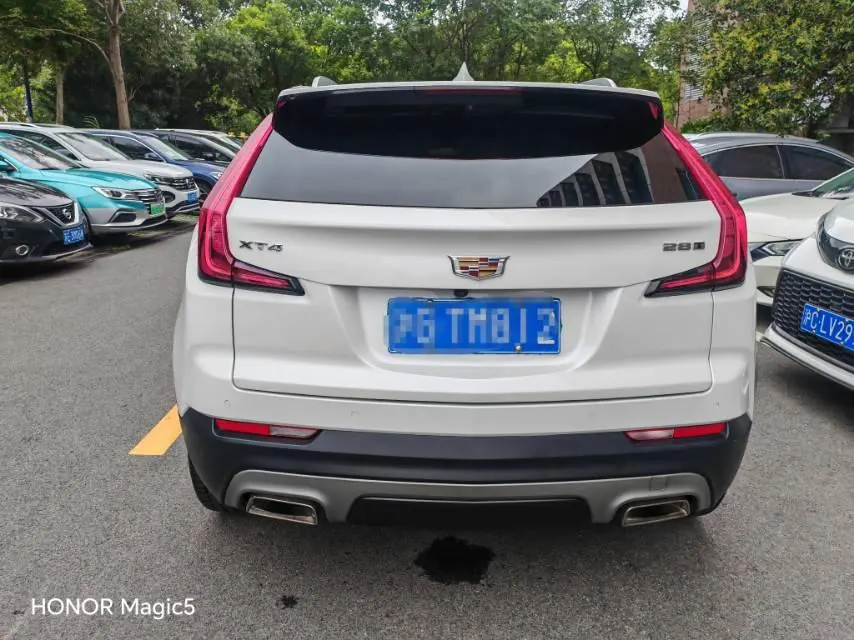 Cadillac 2020 XT4 2.0T 28T Two-Drive Leading Automatic Gear 4