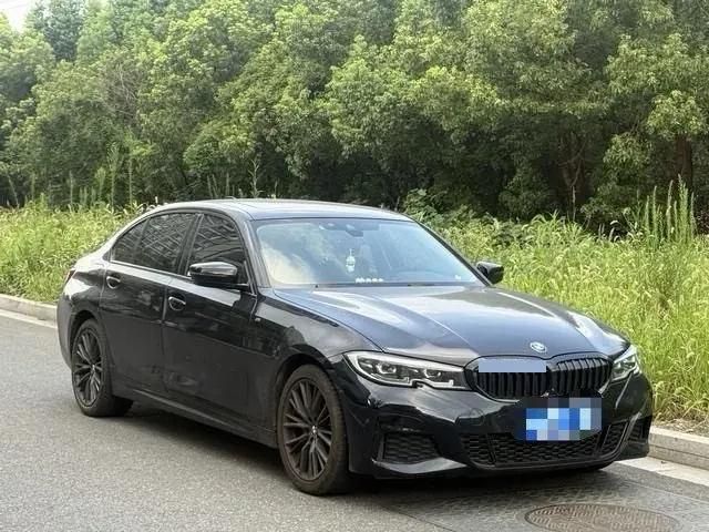 BMW 3 Series 2020 325Li 2.0T M Sports Obsidian Night Edition Automatic Gear 3