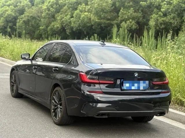 BMW 3 Series 2020 325Li 2.0T M Sports Obsidian Night Edition Automatic Gear 5