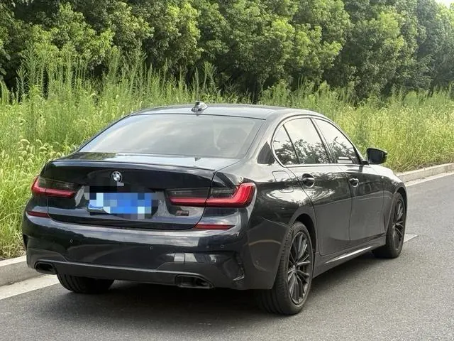 BMW 3 Series 2020 325Li 2.0T M Sports Obsidian Night Edition Automatic Gear 7