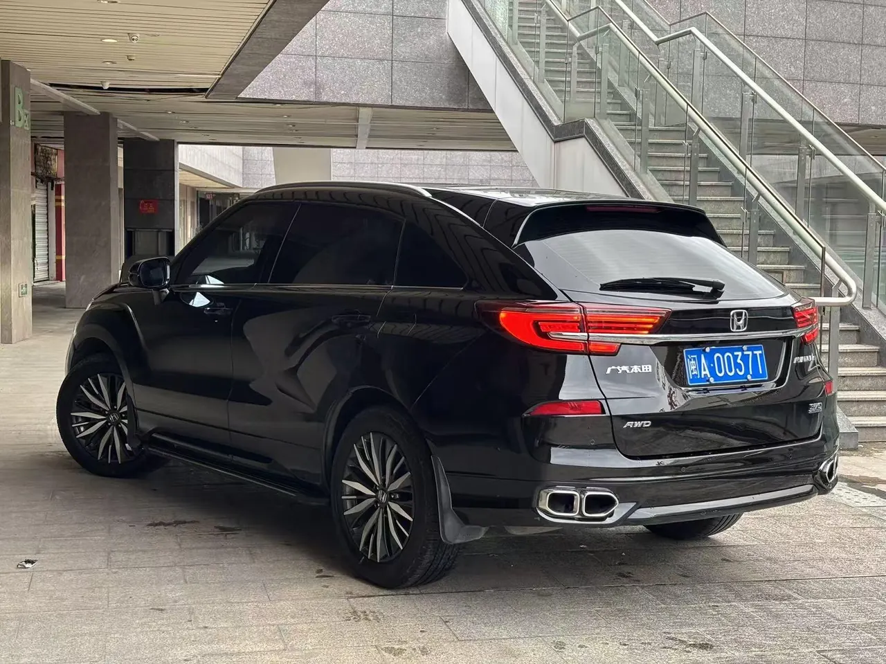 Honda 2020 crown road 2.0T 370TURBO four-wheel drive exclusive edition two-color automatic gear 9