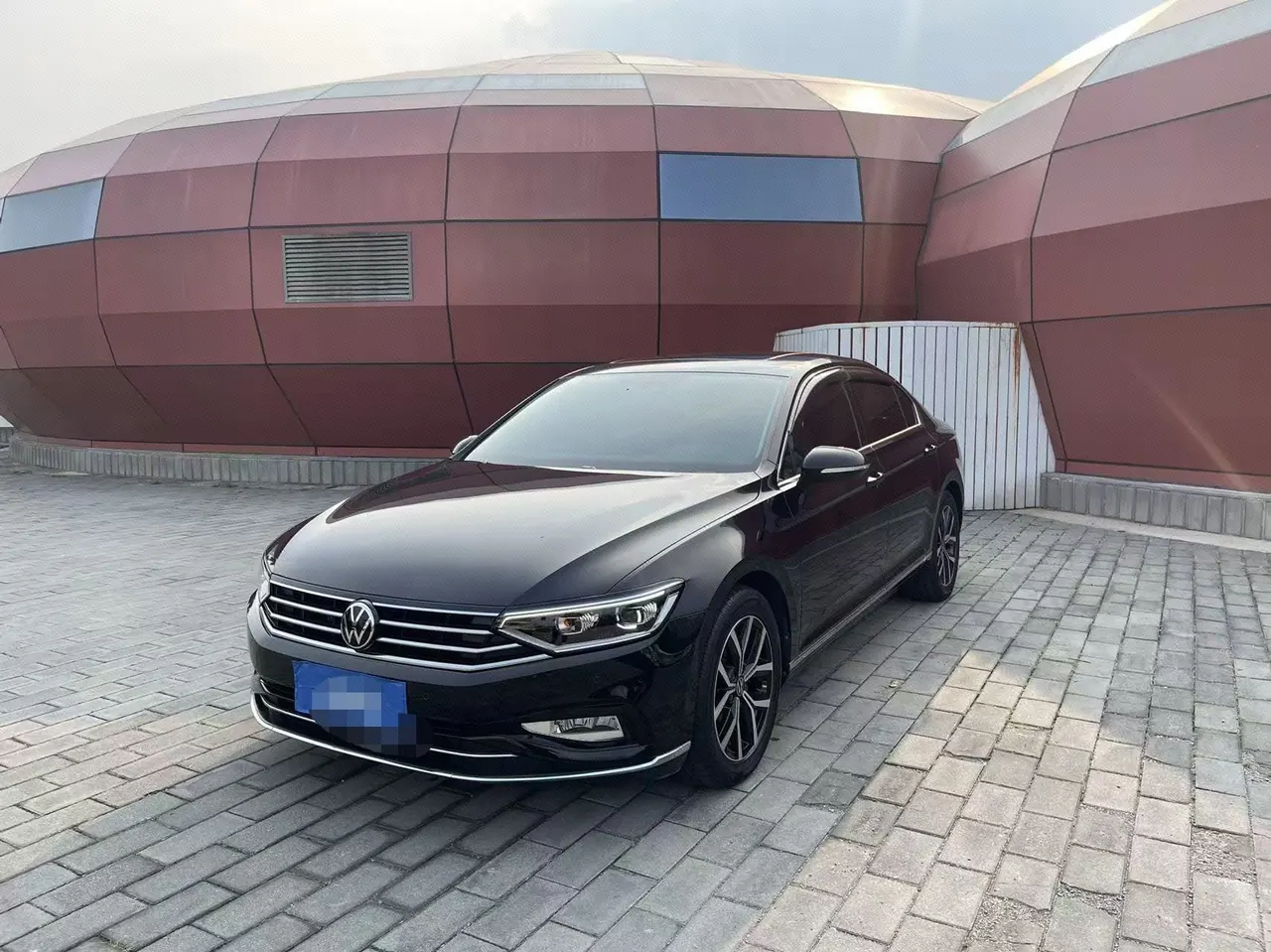 Open image lightbox: Volkswagen 2020 Magotan 2.0TSI 330TSI Leading Automatic