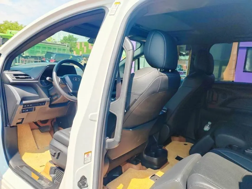 Toyota 2021 Sai 2.5 Stepless Premium Edition Automatic Gear 15