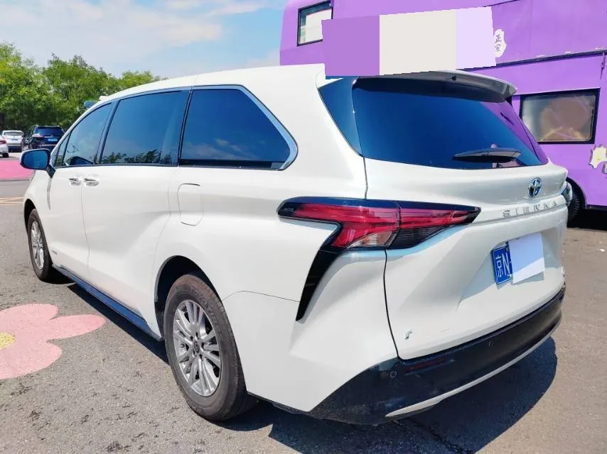 Toyota 2021 Sai 2.5 Stepless Premium Edition Automatic Gear 4